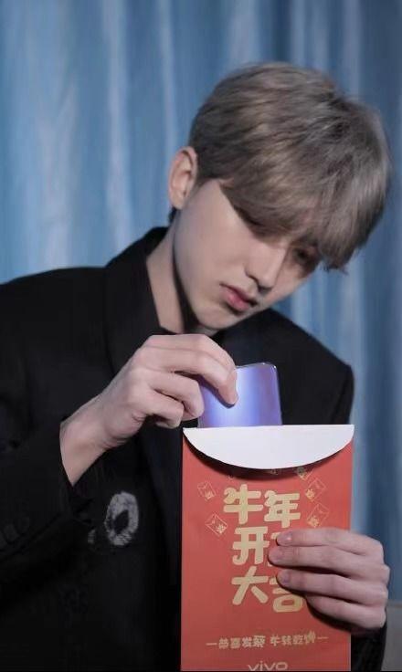 蔡徐坤爆料视频大全最新,揭秘偶像背后的真实生活