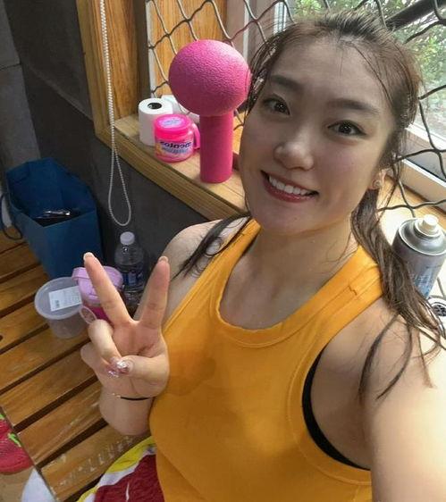 李梦的最新爆料视频在线观看,幕后真相与情感纠葛  第2张